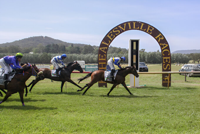 Healesville Racecourse: Thrilling Horse Racing Action